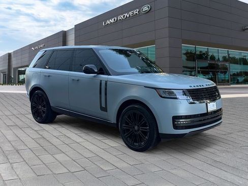 Certified 2025 Land Rover Range Rover SE AWD/4WD image 7