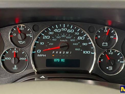 Used 2025 Chevrolet Express 2500 w/ Driver Convenience Package RWD image 28