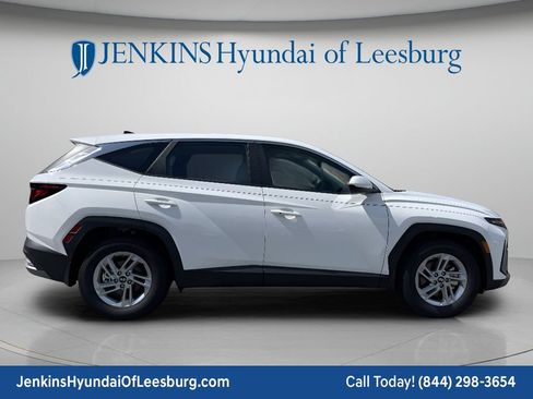 New 2026 Hyundai Tucson SE FWD image 3