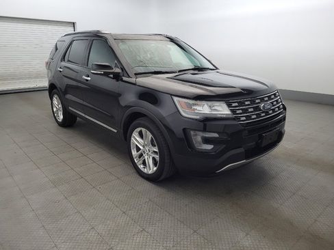 Used 2017 Ford Explorer Limited image 13