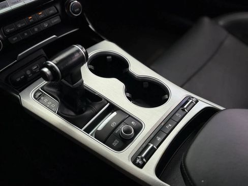 Used 2020 Kia Stinger GT1 AWD/4WD image 14