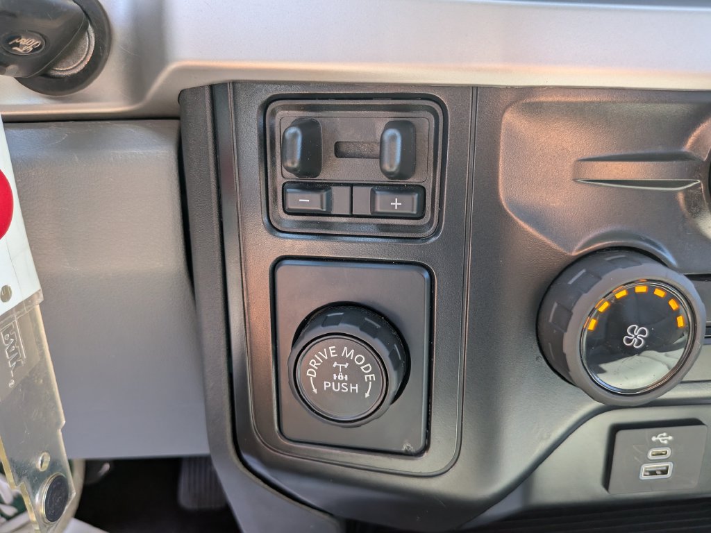 Used 2024 Ford F250 XL w/ XL Driver Assist Package RWD image 27
