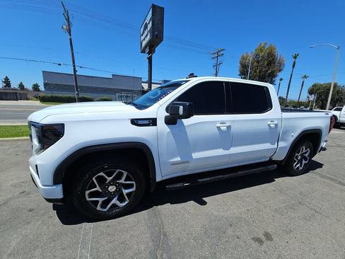 Used 2023 GMC Sierra 1500 Elevation w/ Elevation Premium Package AWD/4WD image 1