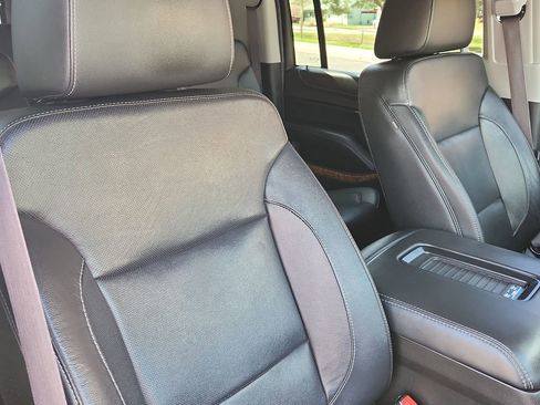 Used 2017 Chevrolet Suburban Premier image 16