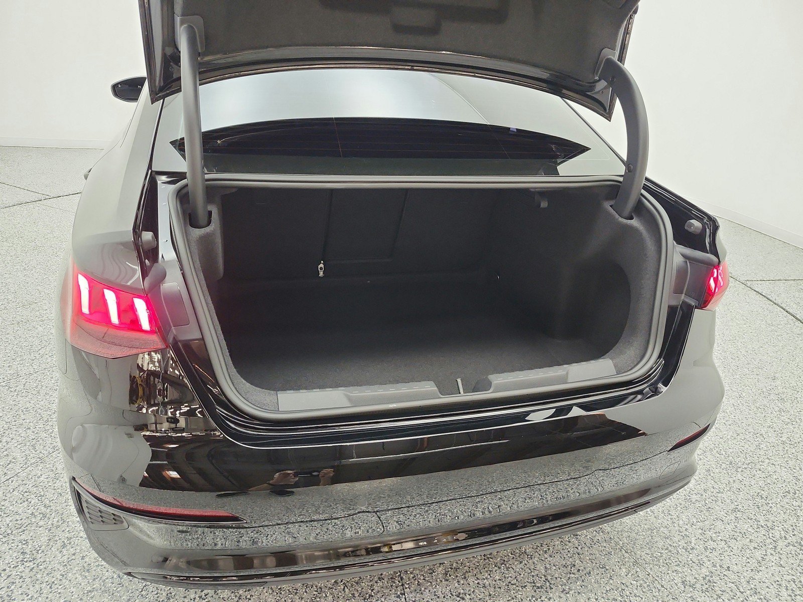 Used 2024 Audi A3 2.0T Premium w/ Convenience Package FWD image 21