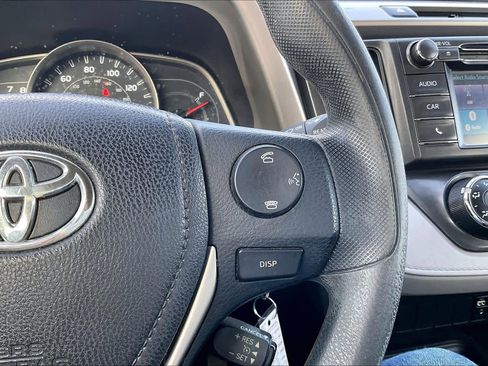 Used 2015 Toyota RAV4 LE image 23