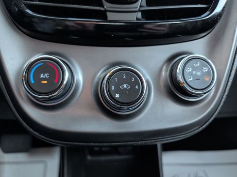 Used 2022 Chevrolet Spark LT w/ Spark Special Edition image 17