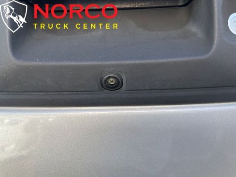 Used 2018 Chevrolet Colorado W/T image 11