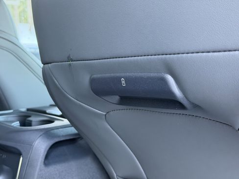 New 2026 Ford Expedition Active image 6