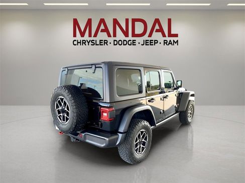 Used 2024 Jeep Wrangler Unlimited Rubicon image 6