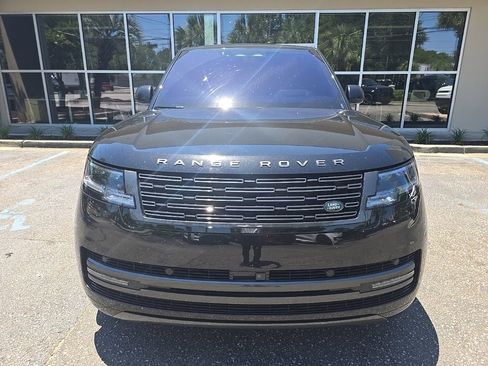 Used 2023 Land Rover Range Rover Long Wheelbase SE AWD/4WD image 3