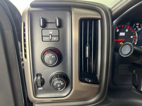 Used 2015 GMC Sierra 2500 Denali w/ Duramax Plus Package AWD/4WD image 29