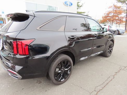 Used 2023 Kia Sorento SX image 5