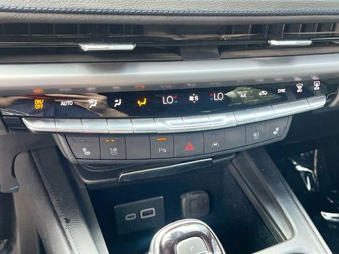 Used 2025 Cadillac XT4 Sport AWD/4WD image 16