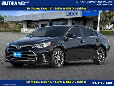 Used 2018 Toyota Avalon XLE image 1