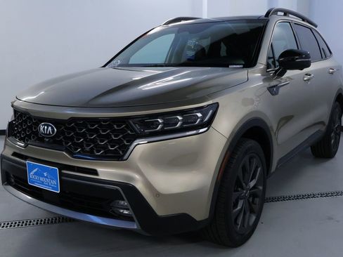 Used 2021 Kia Sorento SX Prestige image 3