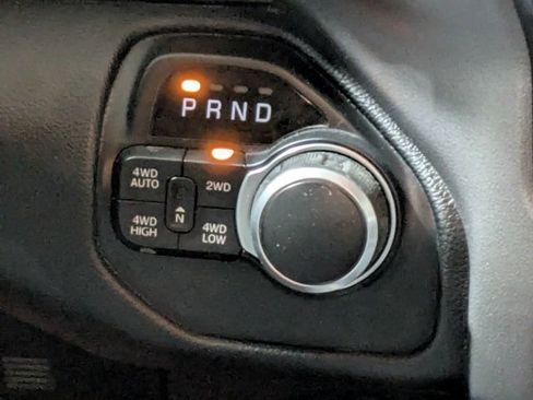 Used 2021 RAM 1500 Big Horn AWD/4WD image 18