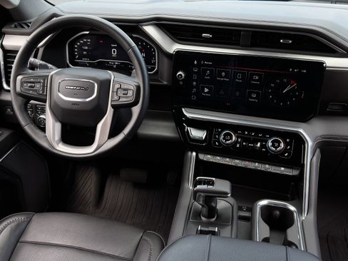Used 2023 GMC Sierra 1500 Denali AWD/4WD image 29