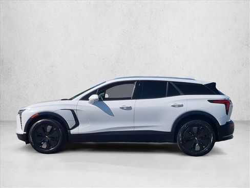 Used 2024 Chevrolet Blazer EV LT AWD/4WD image 9