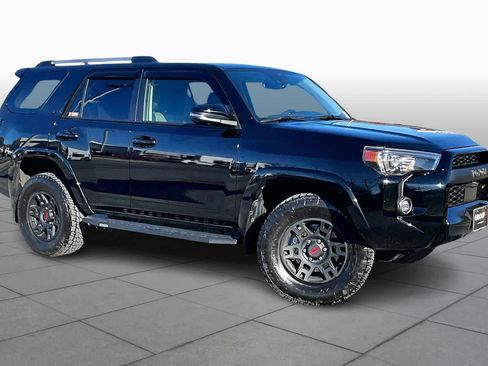 Used 2024 Toyota 4Runner SR5 Premium image 2