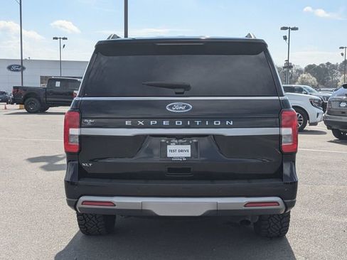 Certified 2022 Ford Expedition XLT image 4