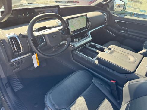 New 2025 Ford Expedition Platinum w/ Stealth Performance Package image 14