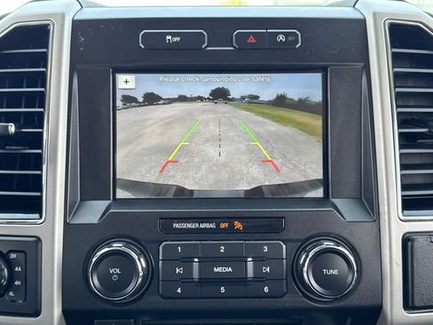 Used 2018 Ford F150 Lariat AWD/4WD image 17