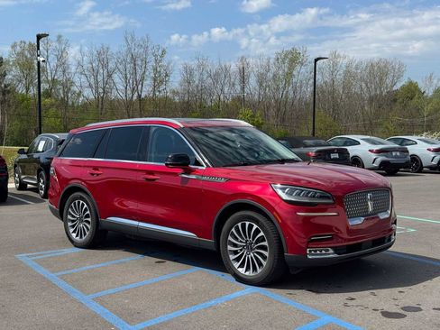 Used 2020 Lincoln Aviator Reserve w/ Equipment Group 201A AWD/4WD image 2