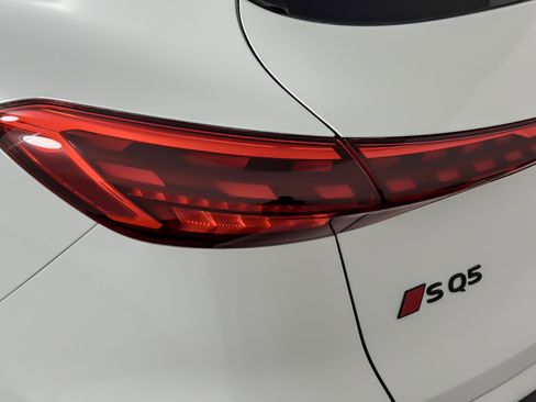 New 2025 Audi SQ5 Premium Plus image 25