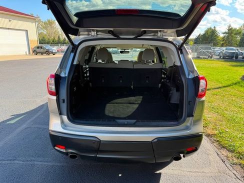 Used 2019 Subaru Ascent Premium image 3