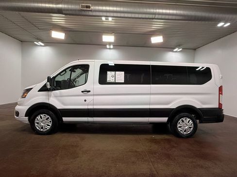 Used 2023 Ford Transit 350 XLT image 6