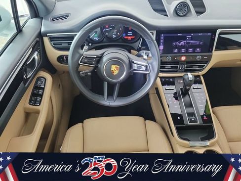 Used 2024 Porsche Macan AWD/4WD image 15
