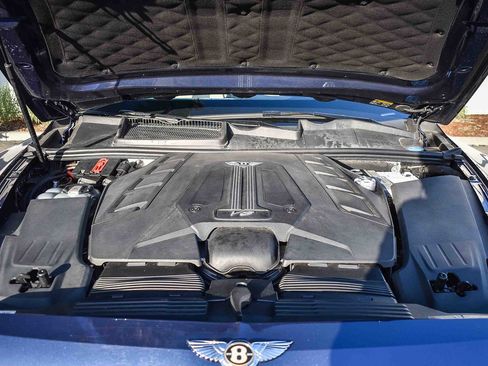 Used 2019 Bentley Bentayga image 29