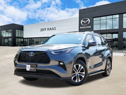 Used 2023 Toyota Highlander XLE