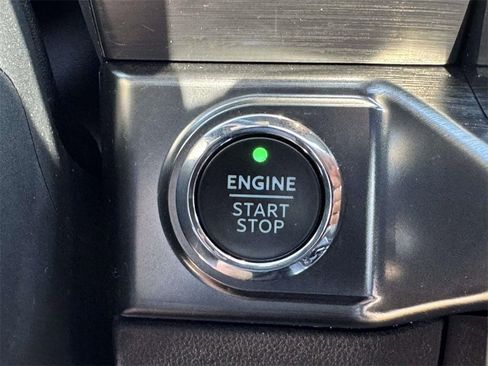 Used 2023 Ford F150 Lariat w/ Equipment Group 502A High image 9