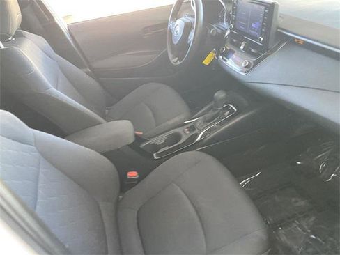 Certified 2022 Toyota Corolla LE FWD image 31