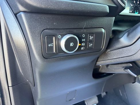 Used 2020 Ford Escape SEL image 33