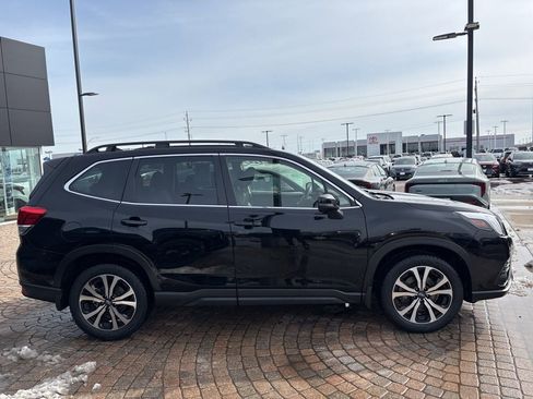 Used 2023 Subaru Forester Limited image 4