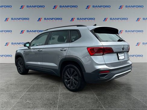 Used 2022 Volkswagen Taos S image 3