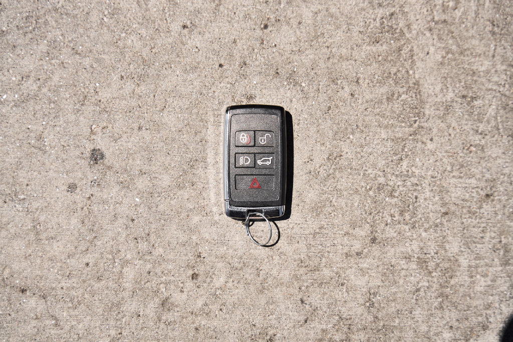 Used 2023 Land Rover Defender 110 Carpathian Edition AWD/4WD image 80