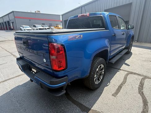 Used 2022 Chevrolet Colorado Z71 AWD/4WD image 4