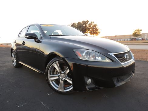 Used 2011 Lexus IS 250 4dr Sport Sdn RWD image 2