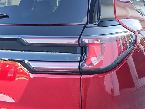 New 2026 GMC Acadia Elevation w/ Super Cruise Package image 8