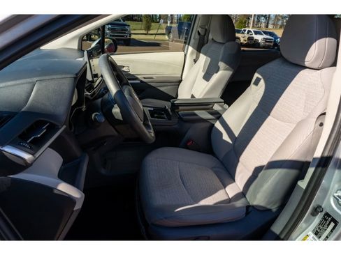 Used 2021 Toyota Sienna LE image 10