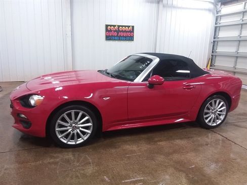 Used 2018 FIAT 124 Spider Lusso RWD image 5