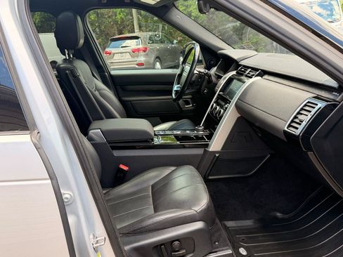 Used 2019 Land Rover Discovery HSE AWD/4WD image 39
