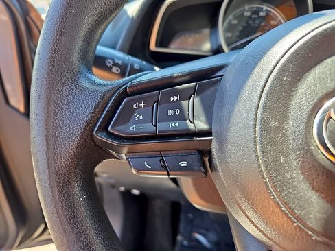 Used 2019 Toyota Yaris LE FWD image 24