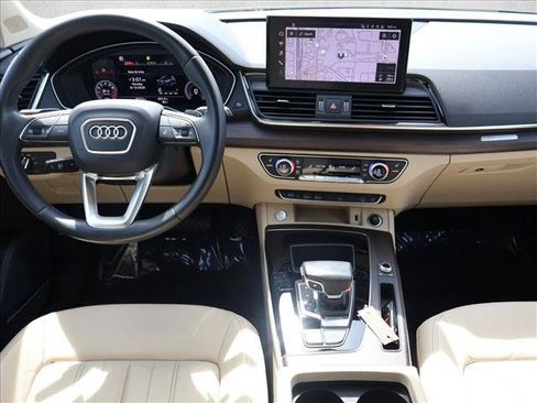 Used 2023 Audi Q5 2.0T Premium Plus w/ Premium Plus Package AWD/4WD image 23