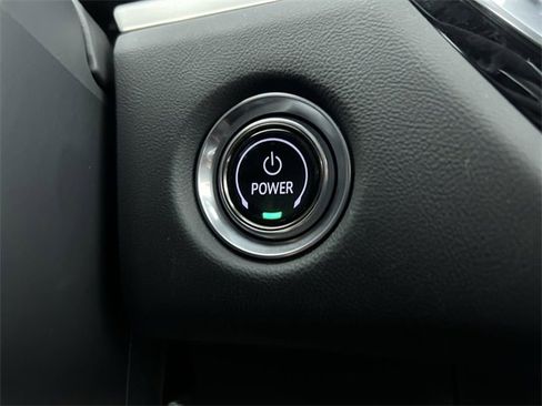 Used 2025 Cadillac Lyriq Luxury image 17