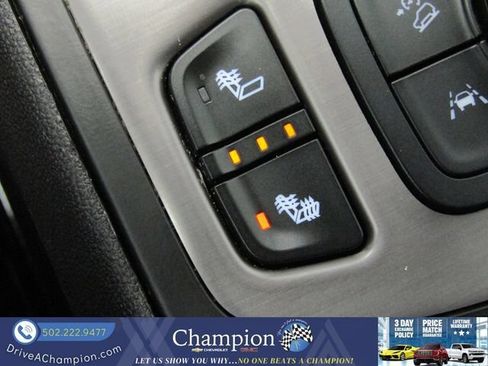 Certified 2024 GMC Terrain AT4 w/ Tech Package AWD/4WD image 9